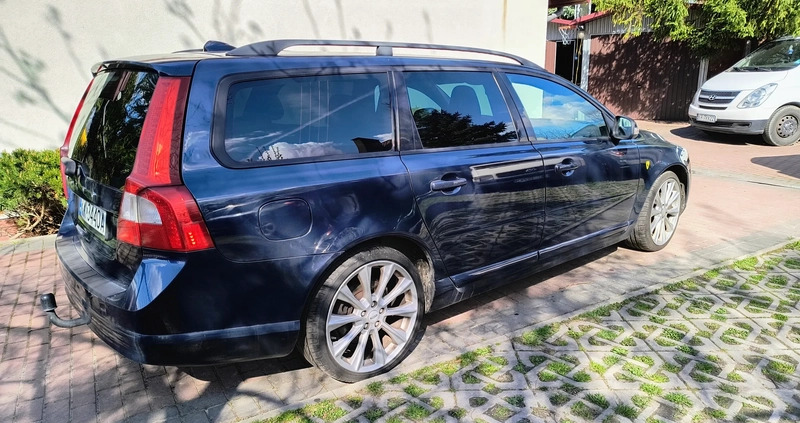 Volvo V70 cena 20900 przebieg: 329900, rok produkcji 2010 z Kraków małe 29